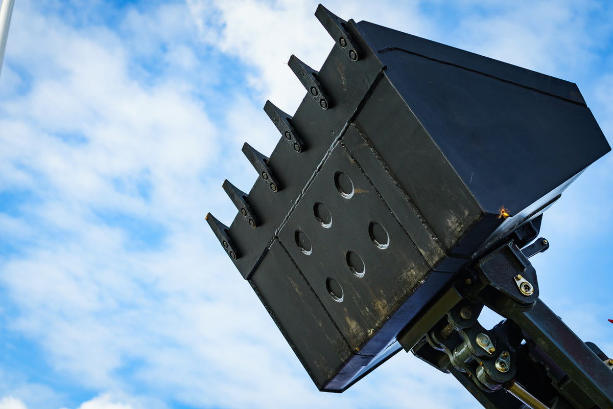 Telehandler Chip Bucket What is a Telehandler Bucket? | Aerial Equipment Parts